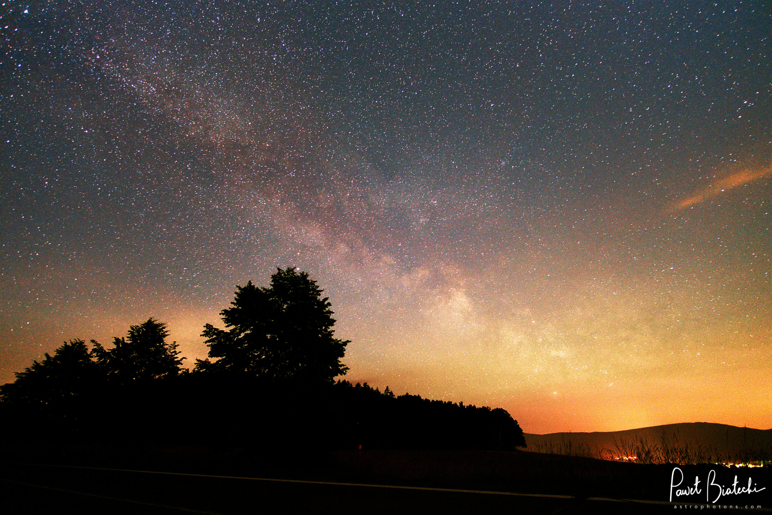 Milky Way photographed by Rokinon/Samyang 12mm f/2.0.